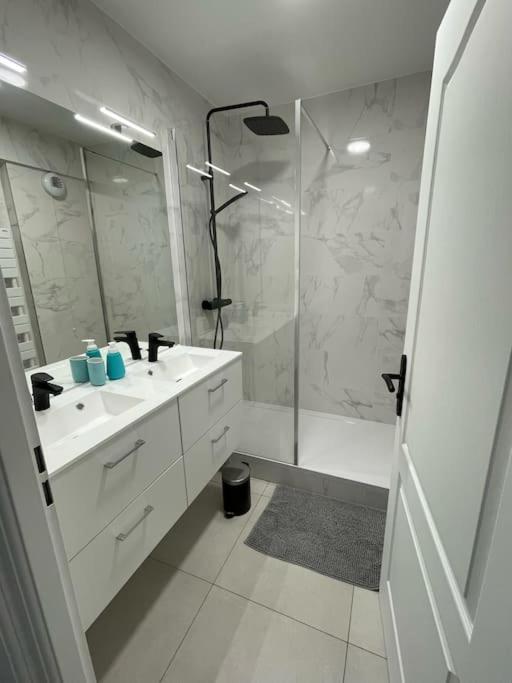 Appartement Familial De Qualite Paris Ngoại thất bức ảnh